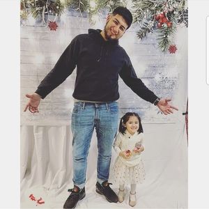 Meet your Posher, Cesar